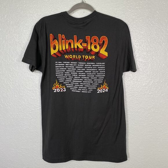 Blink 182 Shirt Womens Medium World Tour 2023 Official Concert Merch Tshirt - Picture 5 of 10